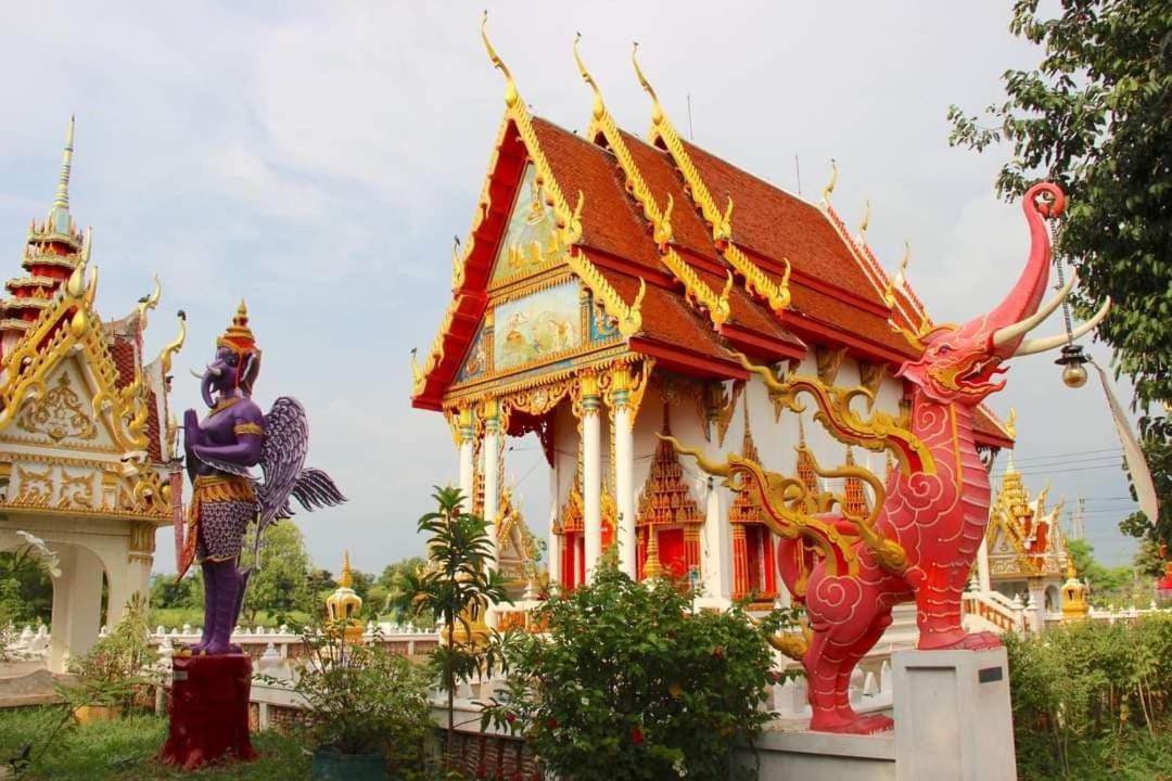 Pee Homestay Lopburi Ban Tha Krayang Екстер'єр фото