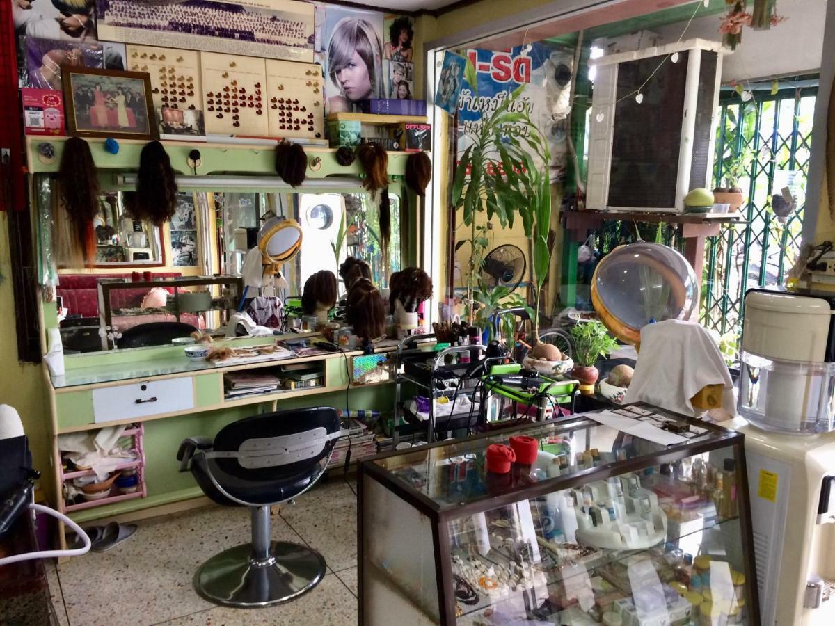 Pee Homestay Lopburi Ban Tha Krayang Екстер'єр фото